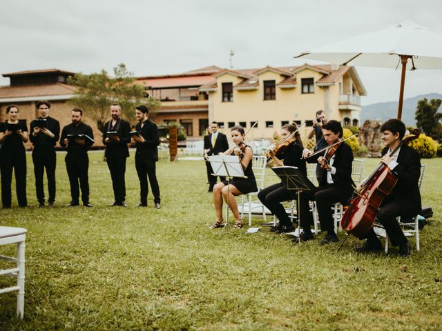 La boda de Andrés y Sandra en Posada De Llanera, Asturias 31