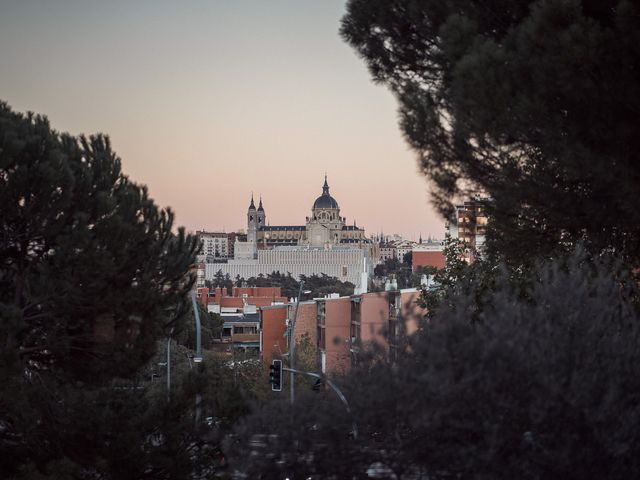 La boda de Marvin y Lucía en Madrid, Madrid 56