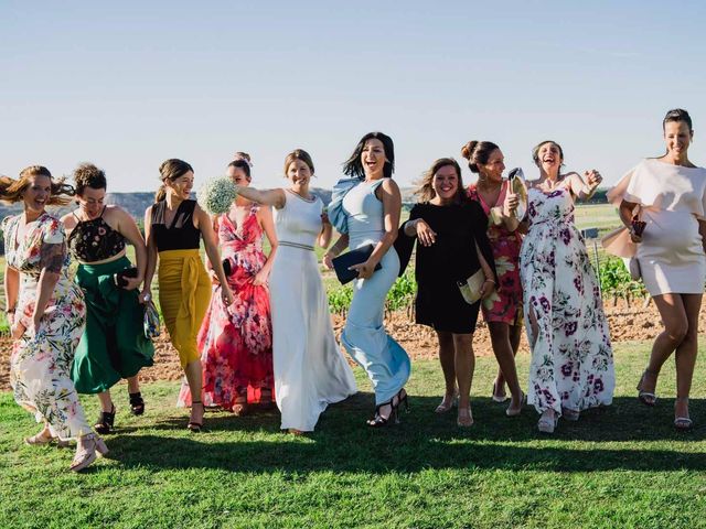 La boda de Fran y Dana en Castrillo De Duero, Valladolid 33