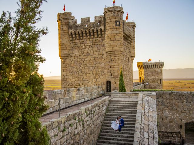 La boda de David y Arantxa en Oropesa, Toledo 34