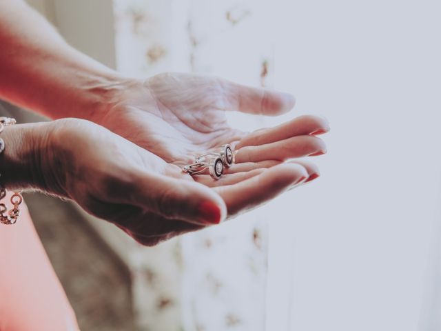 La boda de Javi y Laura en Sabadell, Barcelona 17