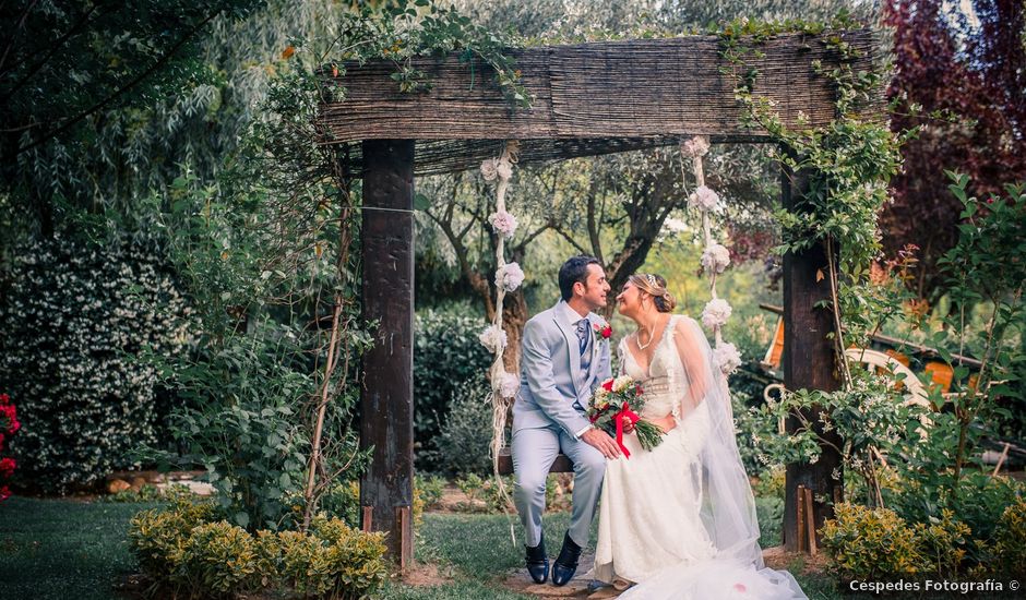 La boda de Jonathan y Aliona en Aldea Del Fresno, Madrid