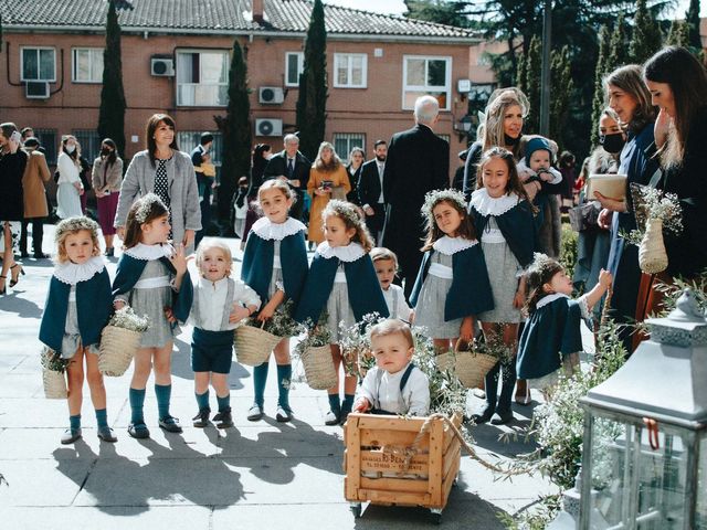 La boda de Javier  y Emma en Boadilla Del Monte, Madrid 3