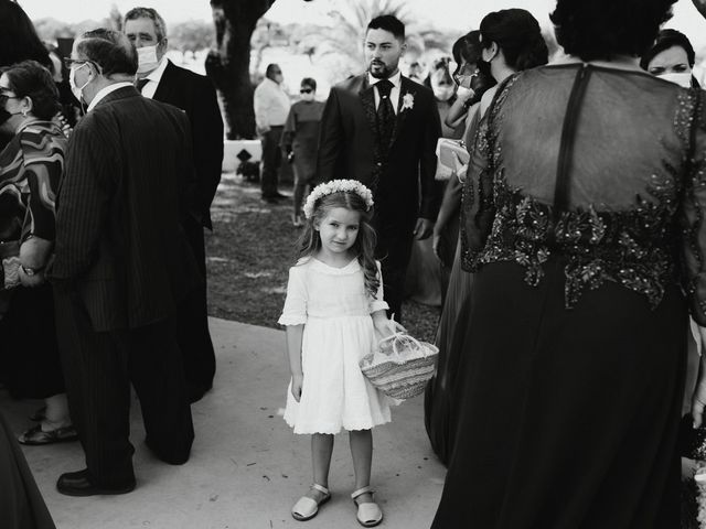 La boda de Gorka y Macarena en Plasencia, Cáceres 23