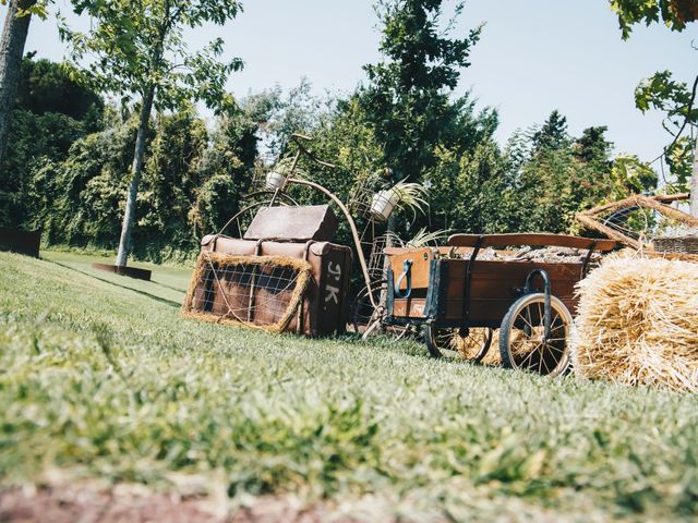 La boda de Kenan y Isabel en Sant Fost De Campsentelles, Barcelona 33