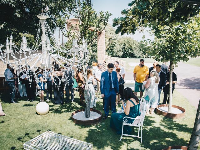 La boda de Kenan y Isabel en Sant Fost De Campsentelles, Barcelona 38