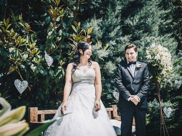 La boda de Kenan y Isabel en Sant Fost De Campsentelles, Barcelona 57