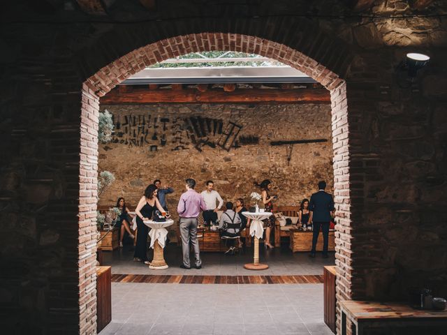 La boda de Kenan y Isabel en Sant Fost De Campsentelles, Barcelona 102