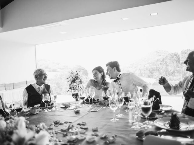 La boda de Kenan y Isabel en Sant Fost De Campsentelles, Barcelona 136