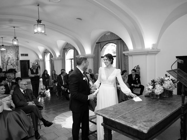 La boda de Carlos y Natalia en Chinchon, Madrid 33