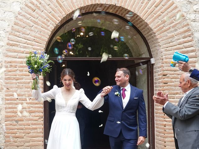 La boda de Carlos y Natalia en Chinchon, Madrid 34