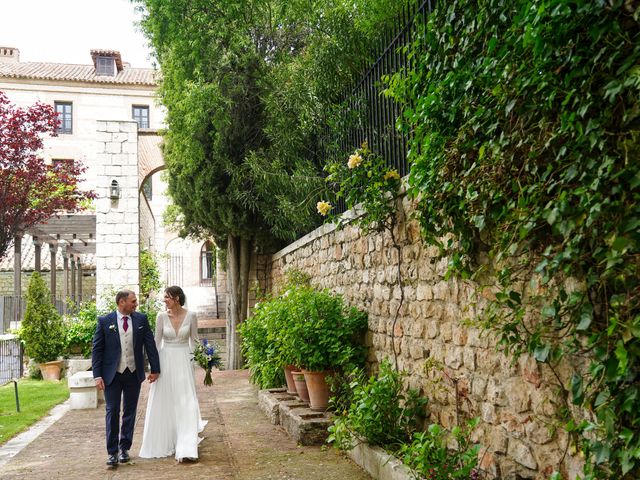 La boda de Carlos y Natalia en Chinchon, Madrid 43