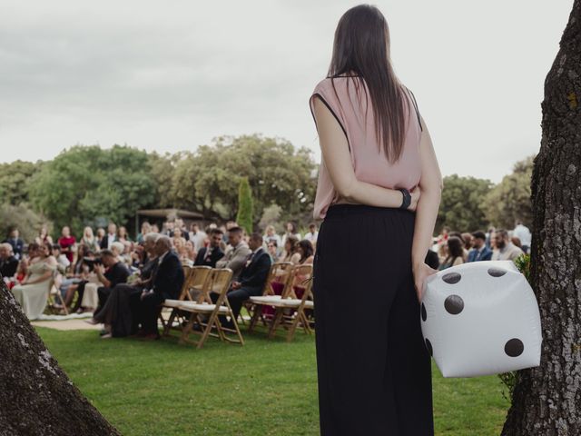 La boda de Víctor y Saray en San Lorenzo De El Escorial, Madrid 38