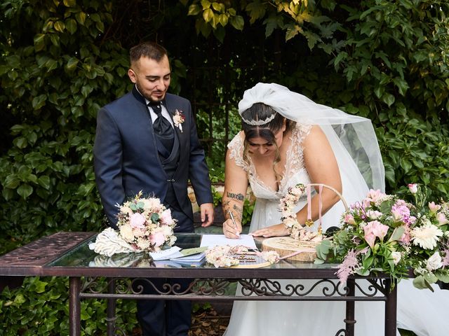La boda de Adriá y Maitane en Fuenlabrada, Madrid 23