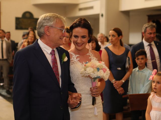 La boda de Carlos y Inma en Alhaurin De La Torre, Málaga 22