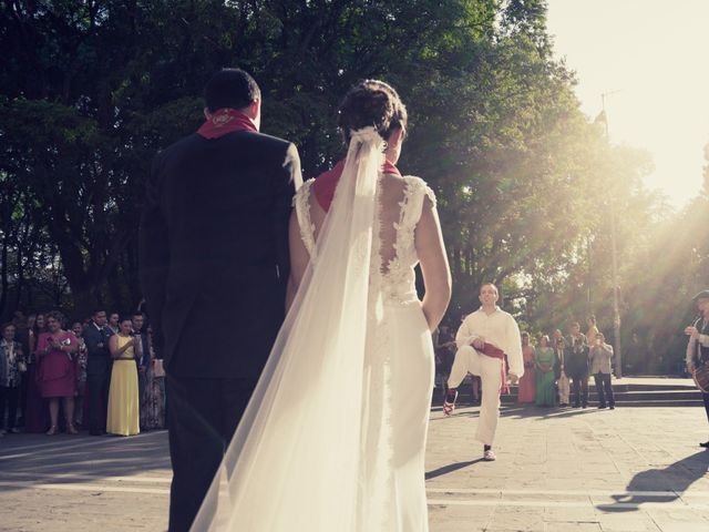 La boda de Eneko y Gabi en Pamplona, Navarra 15