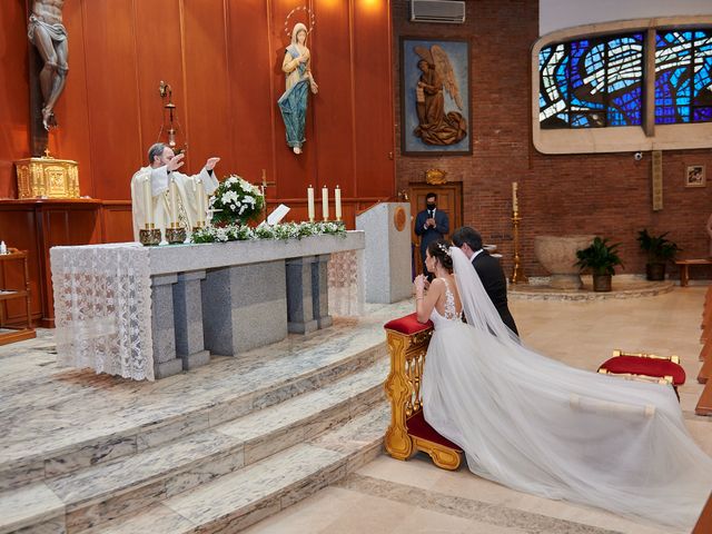 La boda de Mauricio  y Marta  en Madrid, Madrid 2