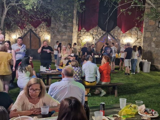 La boda de Carlos  y Eva  en Navaluenga, Ávila 25