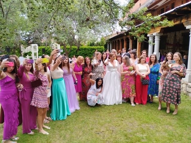 La boda de Carlos  y Eva  en Navaluenga, Ávila 30