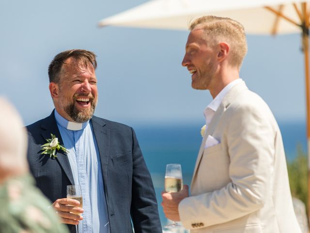 La boda de Ian y Florence en Santa Eularia Des Riu, Islas Baleares 41