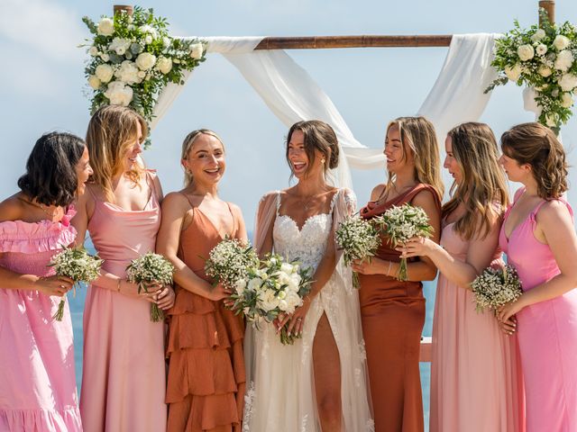 La boda de Ian y Florence en Santa Eularia Des Riu, Islas Baleares 44