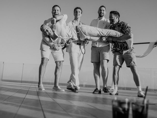 La boda de Ian y Florence en Santa Eularia Des Riu, Islas Baleares 47