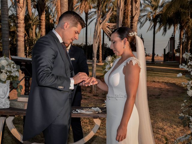 La boda de Elisabeth y Álvaro en Alcala De Guadaira, Sevilla 25