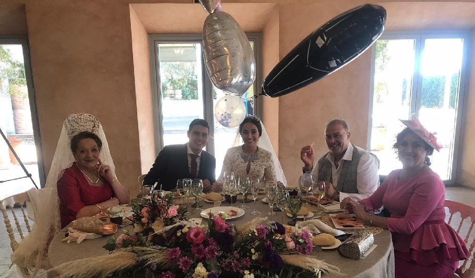 La boda de José Manuel  y Jennifer en Cantillana, Sevilla