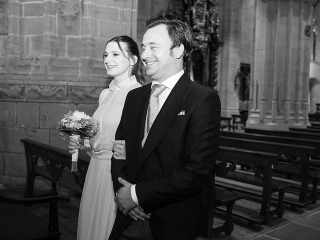 La boda de Rodrigo y Elena en Hondarribia, Guipúzcoa 30