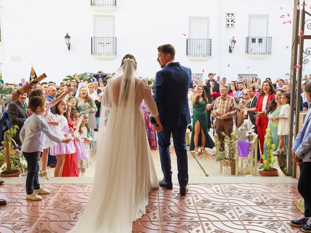 La boda de Isabel y Jaime en Arroyo De San Servan, Badajoz 23