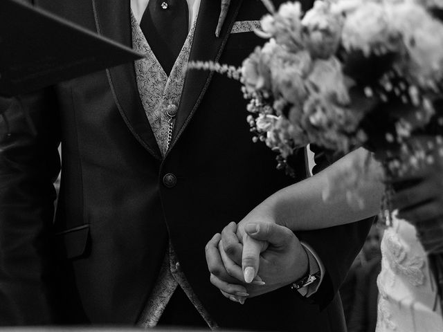 La boda de Alejandro y Yasmina en Espartinas, Sevilla 4