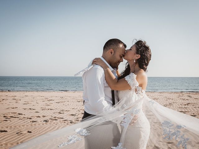 La boda de Alejandro y Yasmina en Espartinas, Sevilla 52