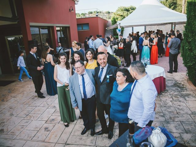 La boda de Eloi y Armonía en Sant Vicenç De Montalt, Barcelona 103