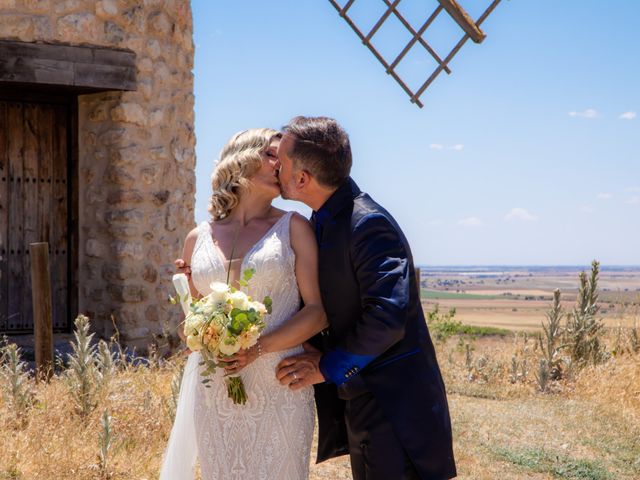 La boda de Miguel y Carmen en Belmonte, Cuenca 45