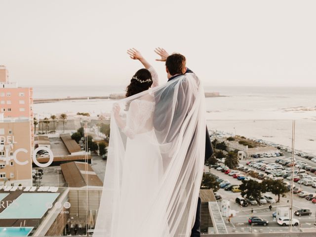 La boda de Jesús y Natalia en Cádiz, Cádiz 28