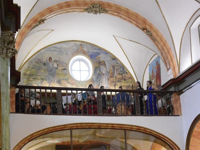 La boda de Joaquín y Eleonor en Osso De Cinca, Huesca 7