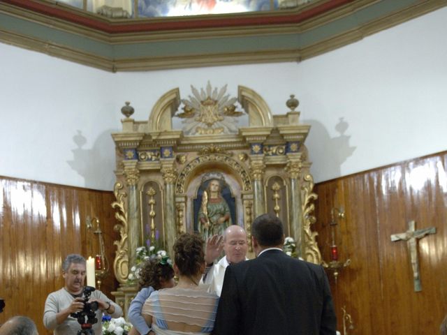 La boda de Joaquín y Eleonor en Osso De Cinca, Huesca 12