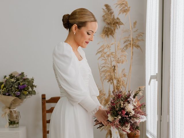 La boda de Paula y Rafael en La Palma Del Condado, Huelva 7