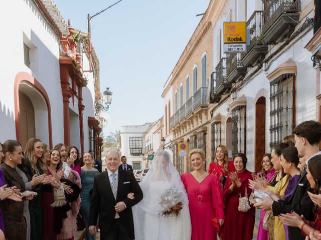 La boda de Paula y Rafael en La Palma Del Condado, Huelva 14