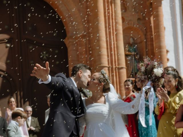 La boda de Paula y Rafael en La Palma Del Condado, Huelva 20