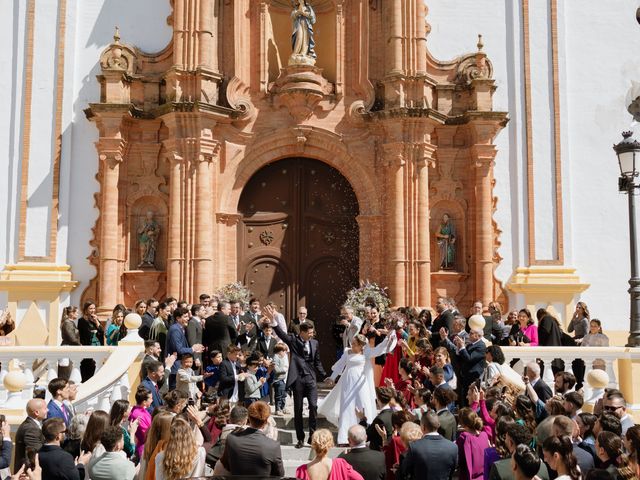 La boda de Paula y Rafael en La Palma Del Condado, Huelva 21