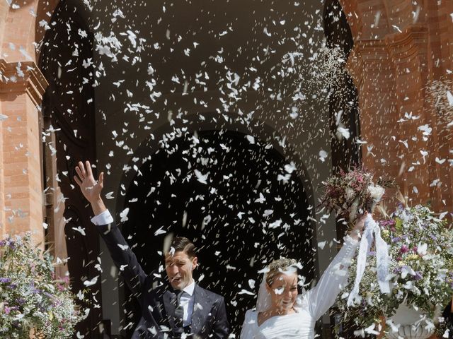 La boda de Paula y Rafael en La Palma Del Condado, Huelva 22