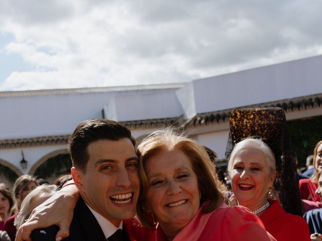 La boda de Paula y Rafael en La Palma Del Condado, Huelva 63