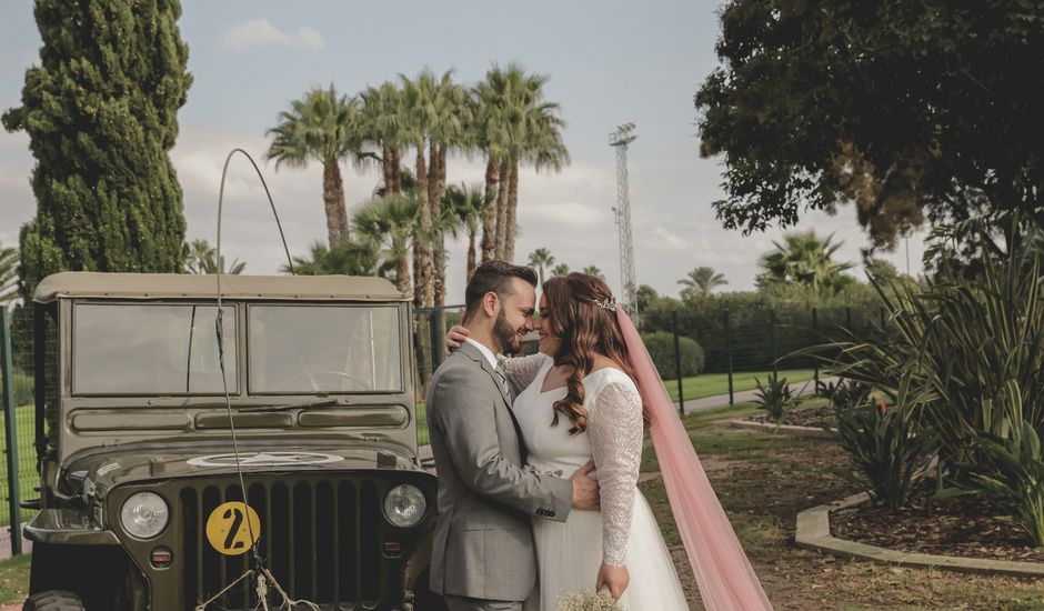 La boda de Jonathan y Amanda en Dos Hermanas, Sevilla