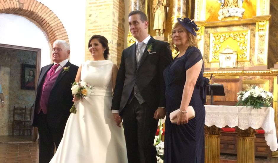 La boda de Fernando  y Mireilla en Porzuna, Ciudad Real