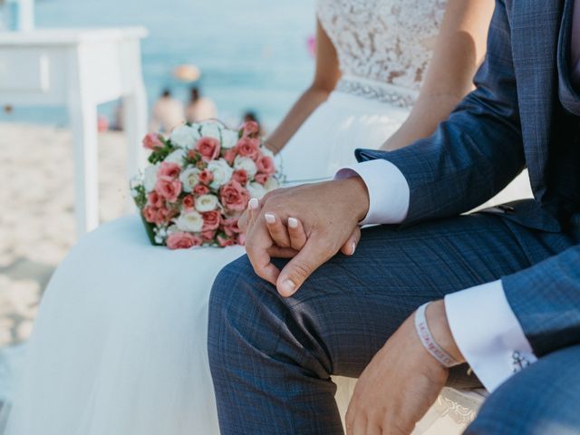 La boda de Alberto y Lorena en Arenys De Mar, Barcelona 48