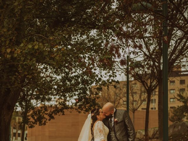 La boda de Víctor y Bea en Zaragoza, Zaragoza 4