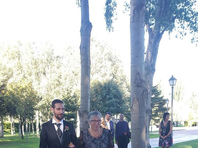 La boda de Marc y Iris  en Bellvis, Lleida 6