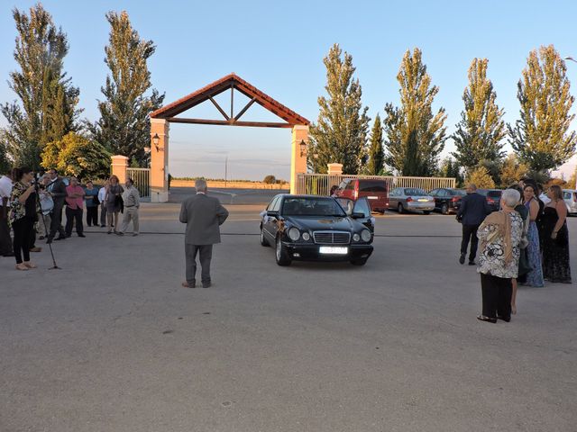 La boda de Guillermo y Vanesa en Argamasilla De Alba, Ciudad Real 2