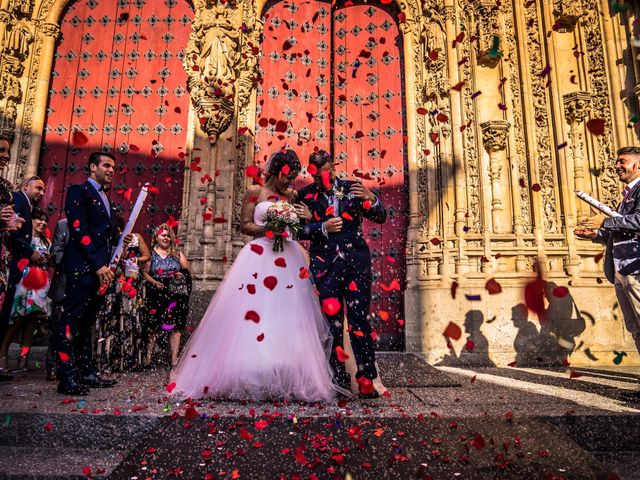 La boda de Chuchi y Patricia en Santa Marta De Tormes, Salamanca 14